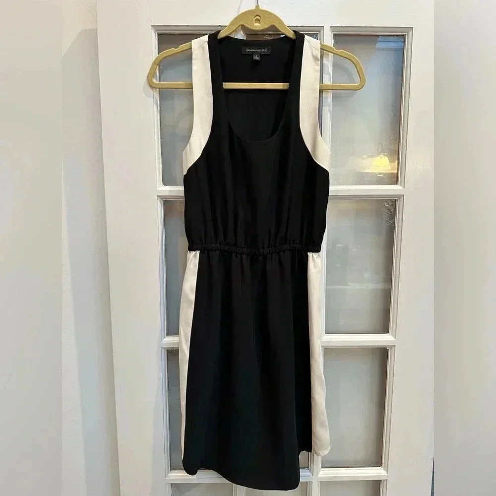 Banana Republic Black & White Color Block Razorback Cocktail Dress Size 2 XS